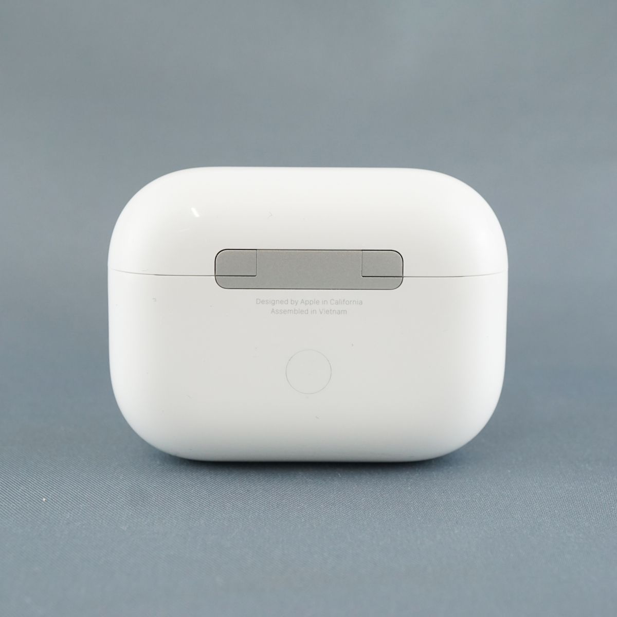 Apple AirPods Pro 第二世代 充電ケースのみ USED美品 ワイヤレスイヤホン MagSafe充電ケース USB-C MTJV3J/A 完動品 KR V0755 Apple AirPods Pro 2 充電ケースのみ USED美品 第二世代 ワイヤレス