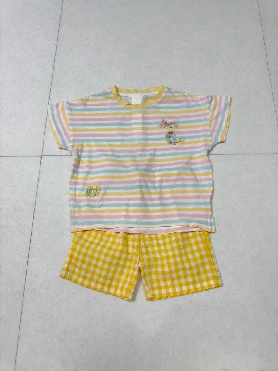 未使用) エトワ Tシャツ ハーフパンツ 100