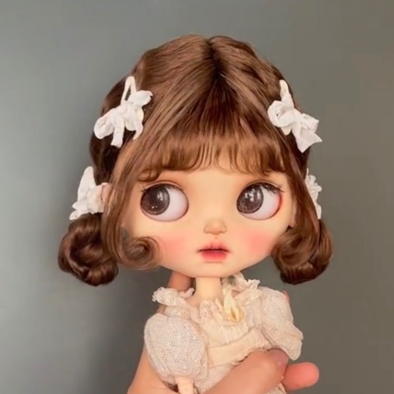 ブライス ウィッグ モヘアウィッグ 海外作家 おさげくるくる お団子