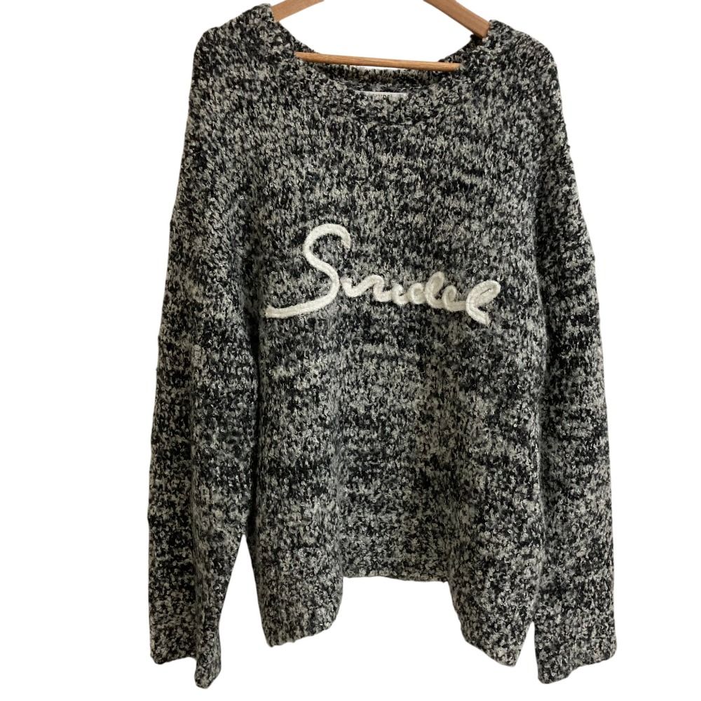美品 24AW SNIDEL スナイデル ブークレロゴニットプルオーバー