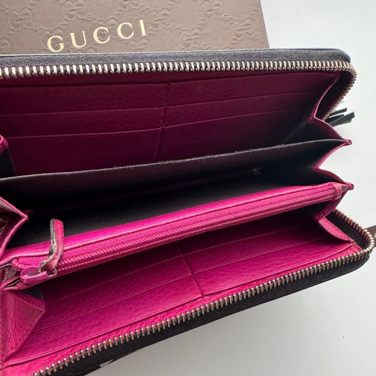 【美品】 416 GUCCI グッチ ラウンドファスナー 長財布 SOHO 美品】 416 GUCCI グッチ ラウンドファスナー 長財布 SOHO - メルカリ