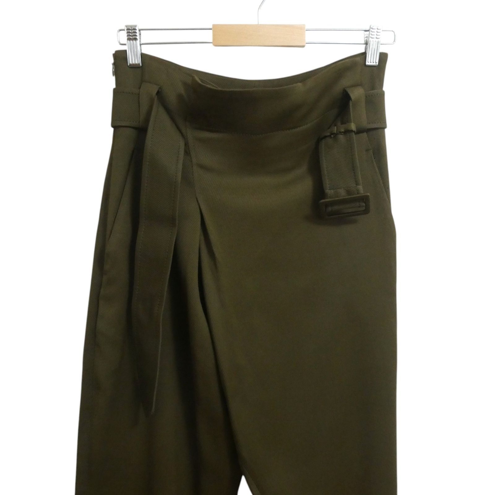 極美品 CEDRIC CHARLIER セドリックシャルリエ アシンメトリー ベルト付き サルエルパンツ ワイドパンツ テーパード レーヨン×ウール カーキ系 I40 レディース 極美品 CEDRIC CHARLIER セドリックシャルリエ アシンメトリー ベルト付き サルエルパンツ ワイドパンツ テーパード レーヨン×ウール カーキ系 I40 レディース