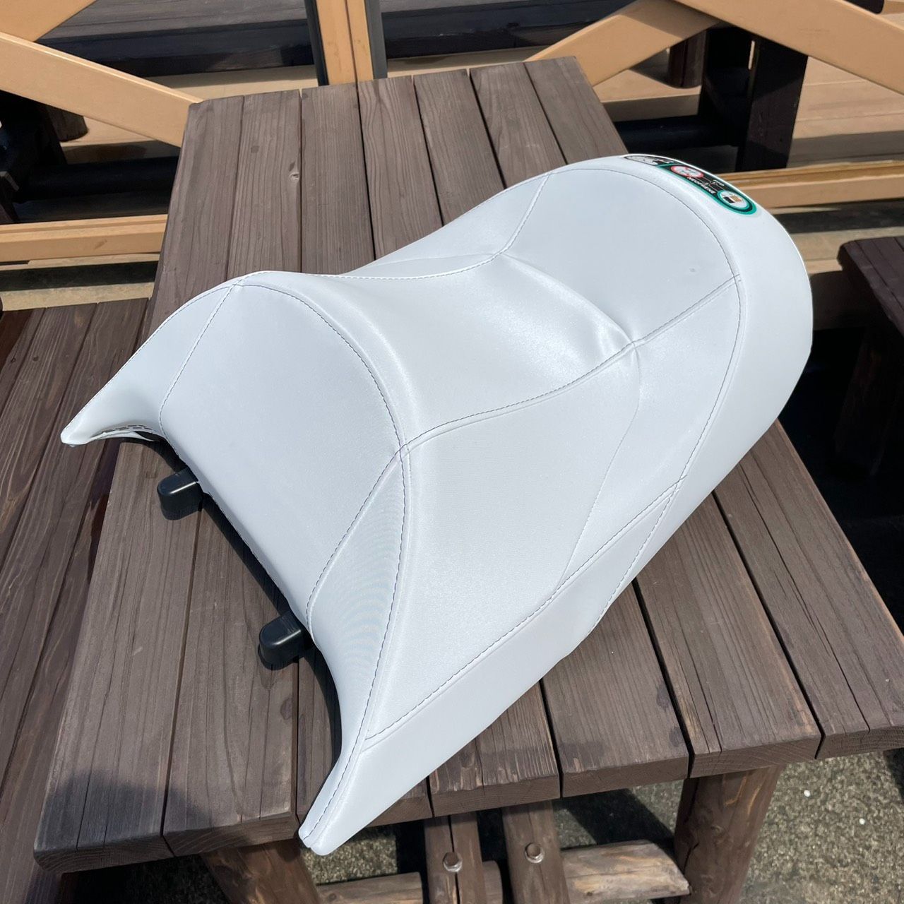 FX Cruiser SVHO Color/White リアシート