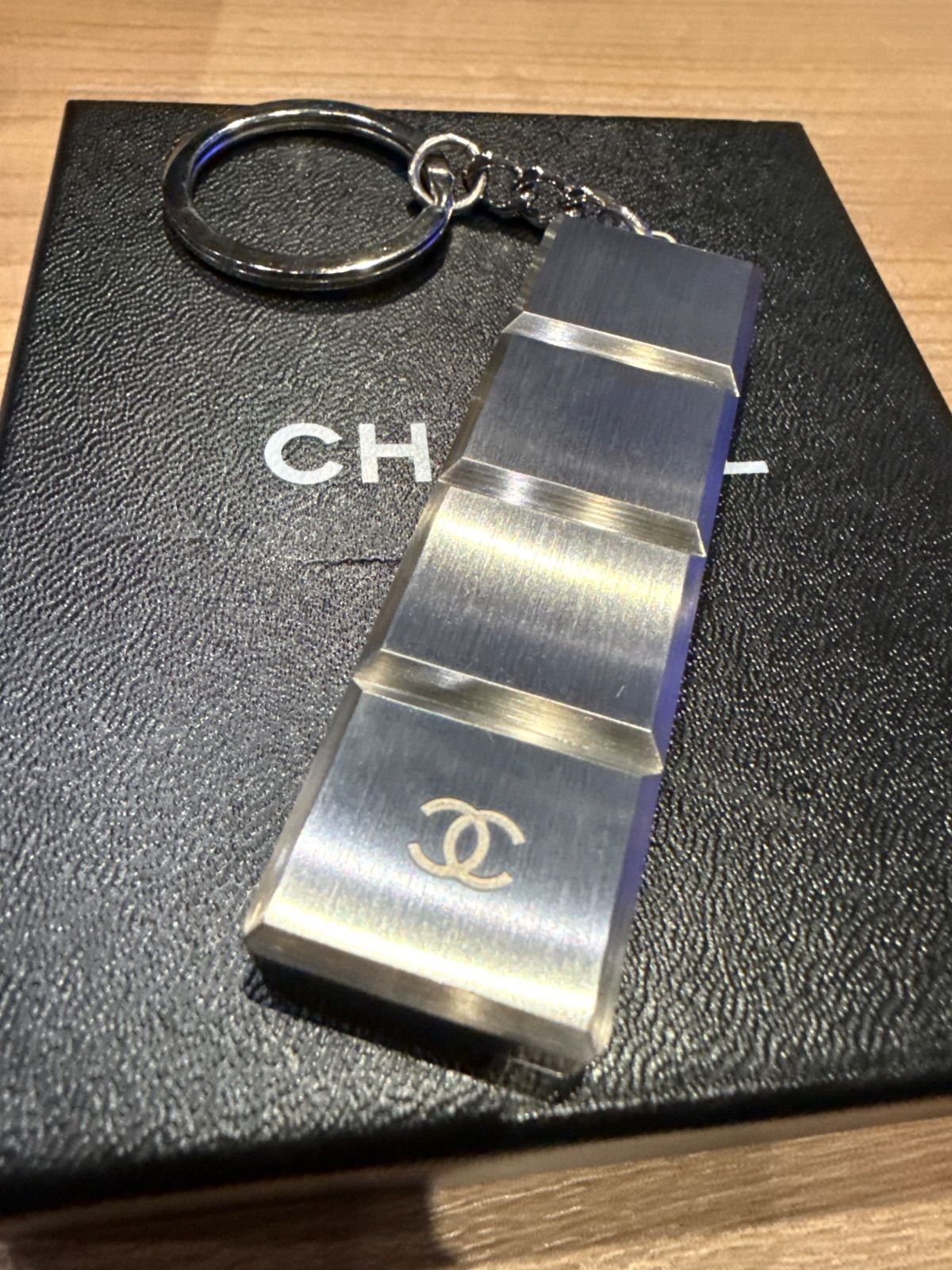 CHANEL 06A シャネル 希少 チョコバー　USB 500mb 中古】シャネル CHANEL チョコバー USB 500mb - メルカリ
