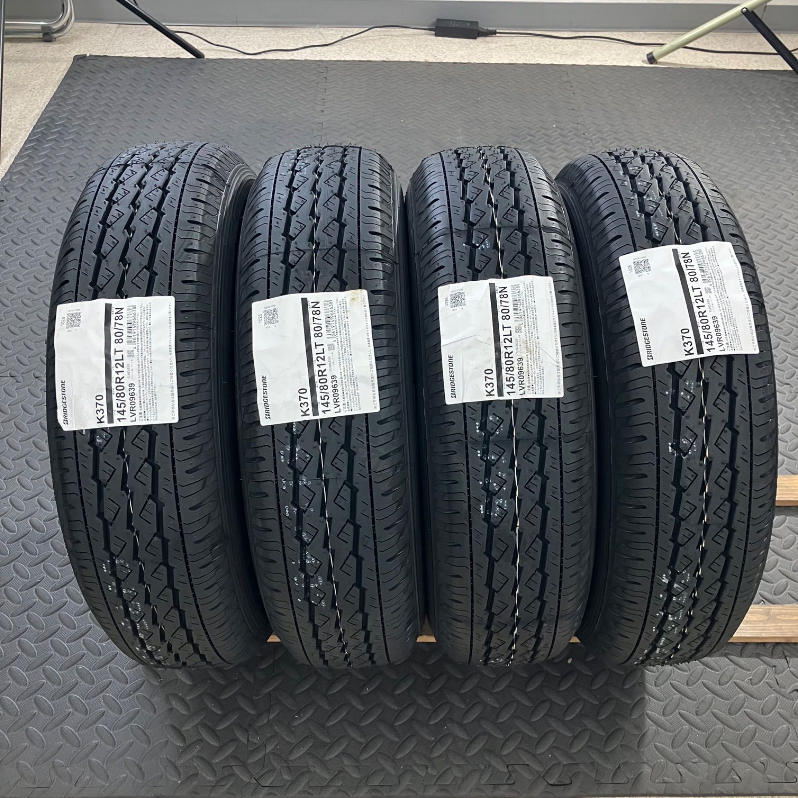 26年製 新品タイヤ 145/80R12 80/78N LT ブリヂストン K370(夏タイヤ