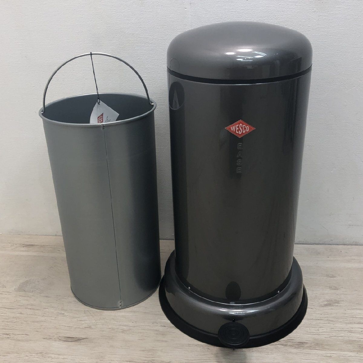 未使用品　WESCOウェスコ ゴミ箱 ペダルビン 5L グレー　3個セット 未使用品】WESCO ウェスコ ペダル式ゴミ箱 キッチン ペダルビン