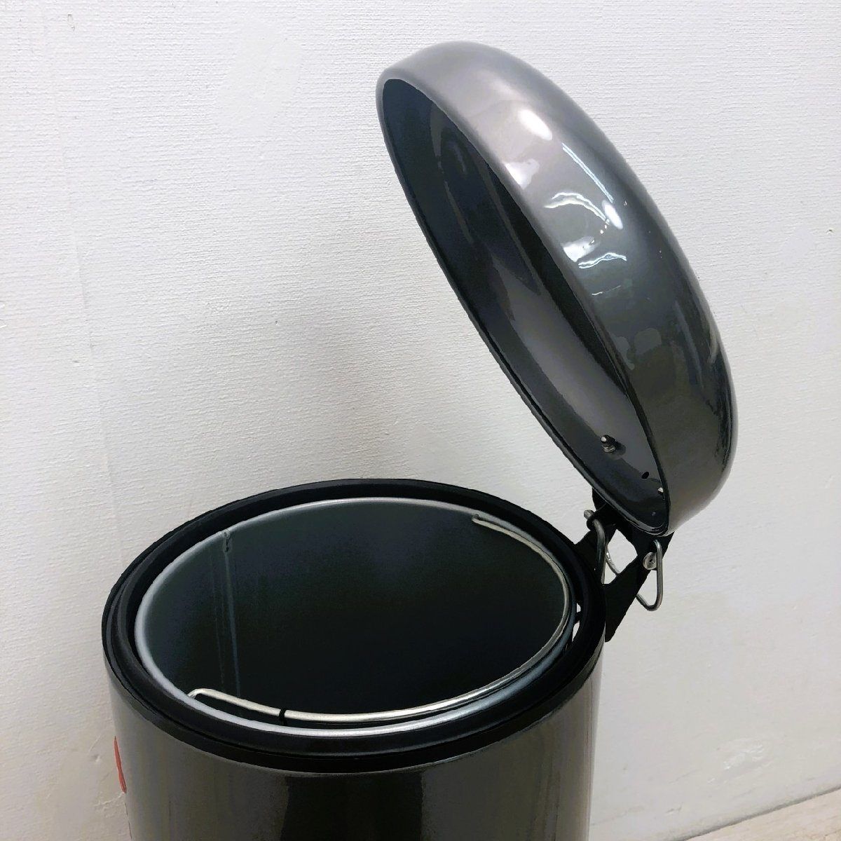 未使用品】WESCO ウェスコ ペダル式ゴミ箱 キッチン ペダルビン