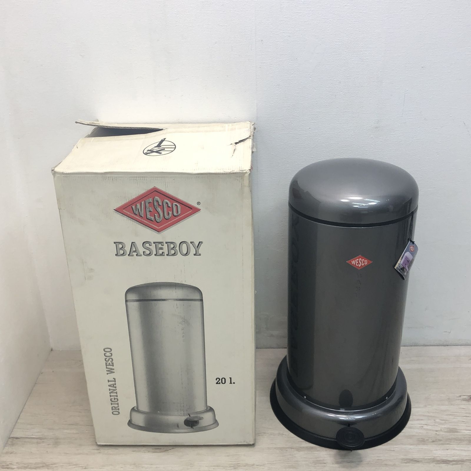 未使用品】WESCO ウェスコ ペダル式ゴミ箱 キッチン ペダルビン 未使用品】WESCO ウェスコ ペダル式ゴミ箱 キッチン ペダルビン