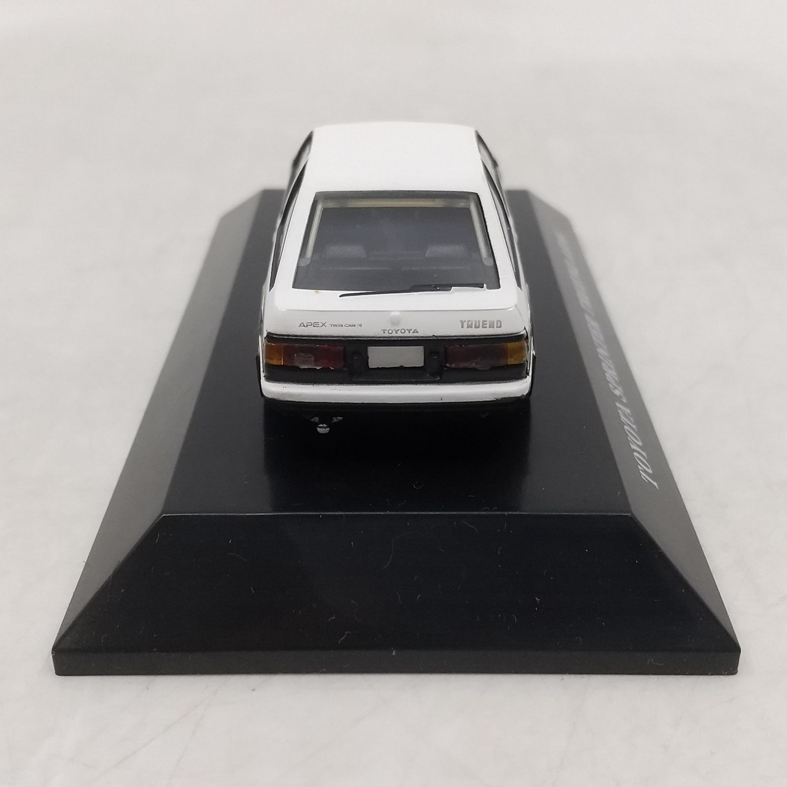 ミニカー トヨタ スプリンタートレノ AE86 1/64スケール 日本名者