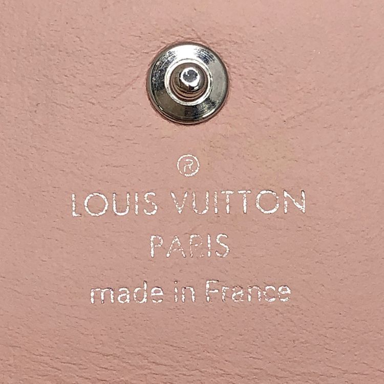 LOUIS VUITTON ルイヴィトン マヒナ ミュルティクレ4 M64056