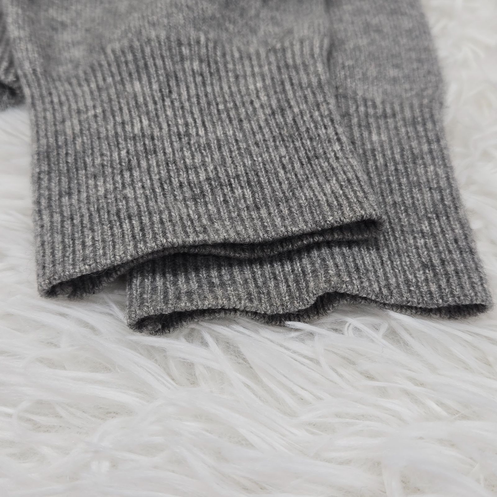 新品未使用 ボーダーズアットバルコニー カシミヤVネックニット 長袖 セーター 23区｜【Oggi2月号掲載/洗える】ウールカシミヤ Vネック ニット