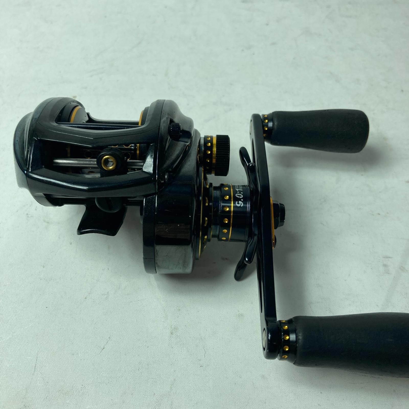 Abu Garcia アブガルシア ベイトリール レボ ブラック9-L 箱付 - メルカリ