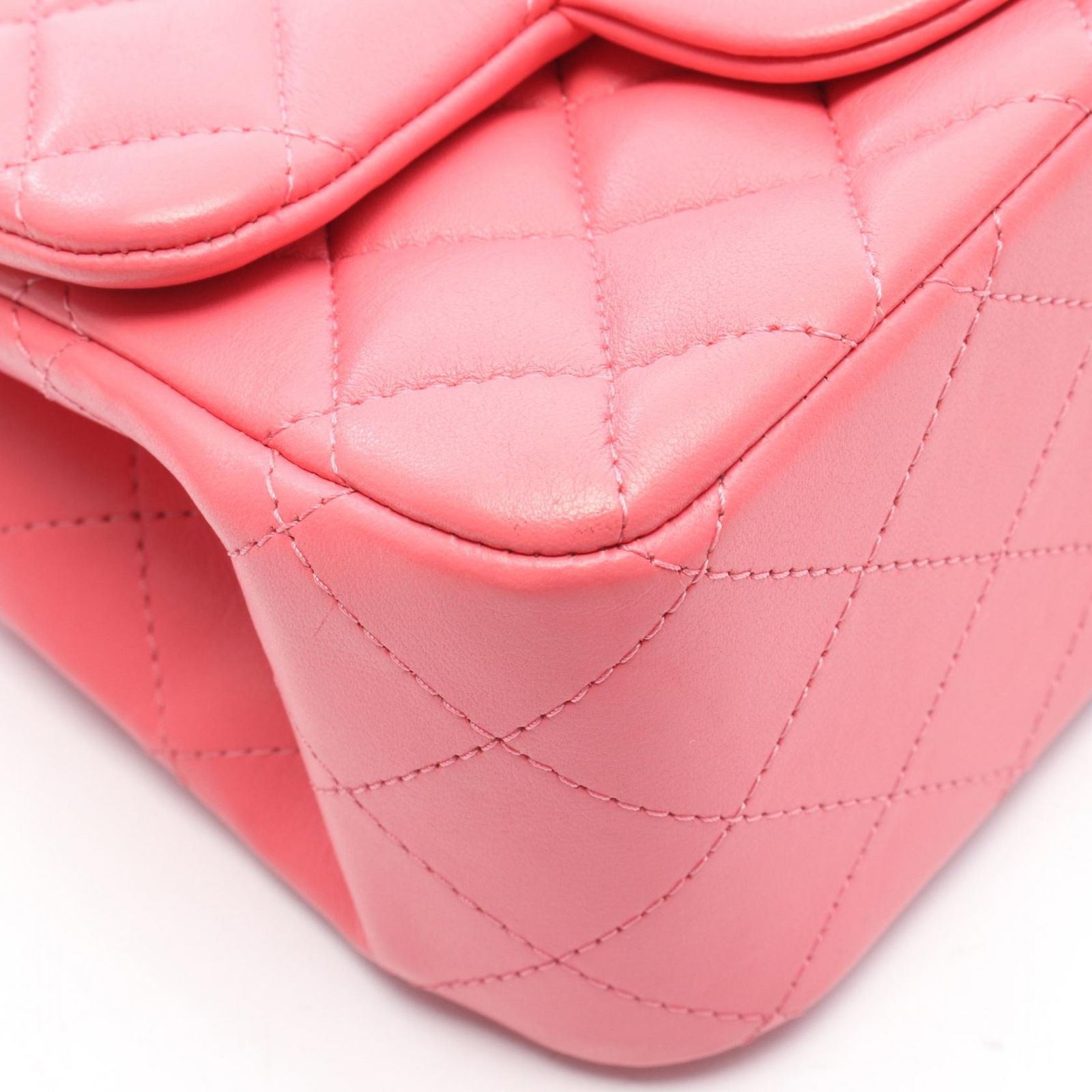 シャネル CHANEL ショルダーバッグ ミニマトラッセ ピンク ラムスキン 