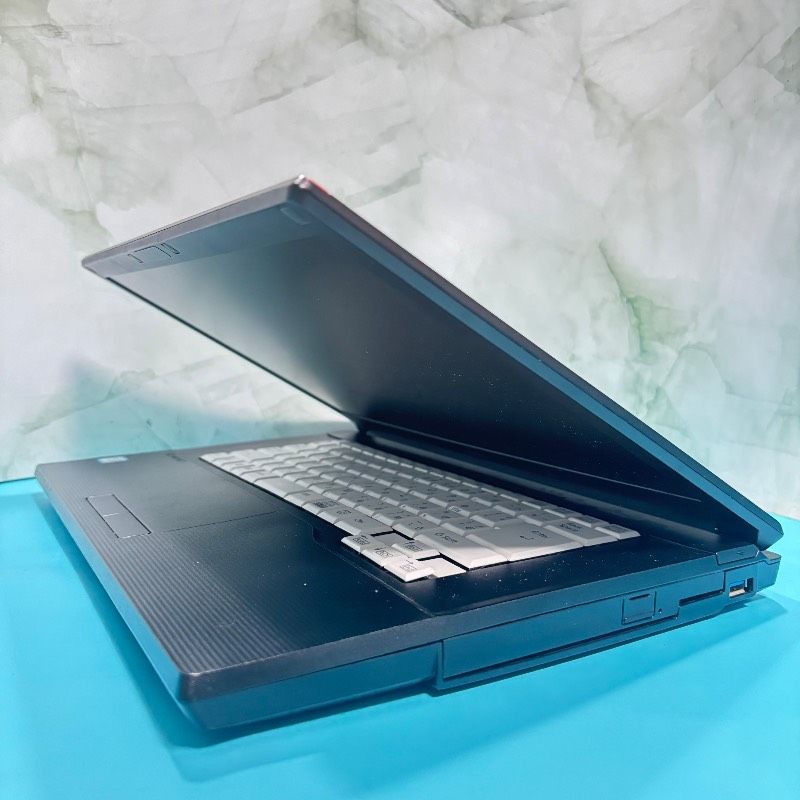 富士通/6th i3/Win11/BD/Office/新SSD/8GB㉚ 6世代i3】富士通ノートPC SSD Win11 Office付 - メルカリ