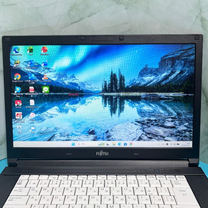 6世代i3】富士通ノートPC SSD Win11 Office付 - メルカリ