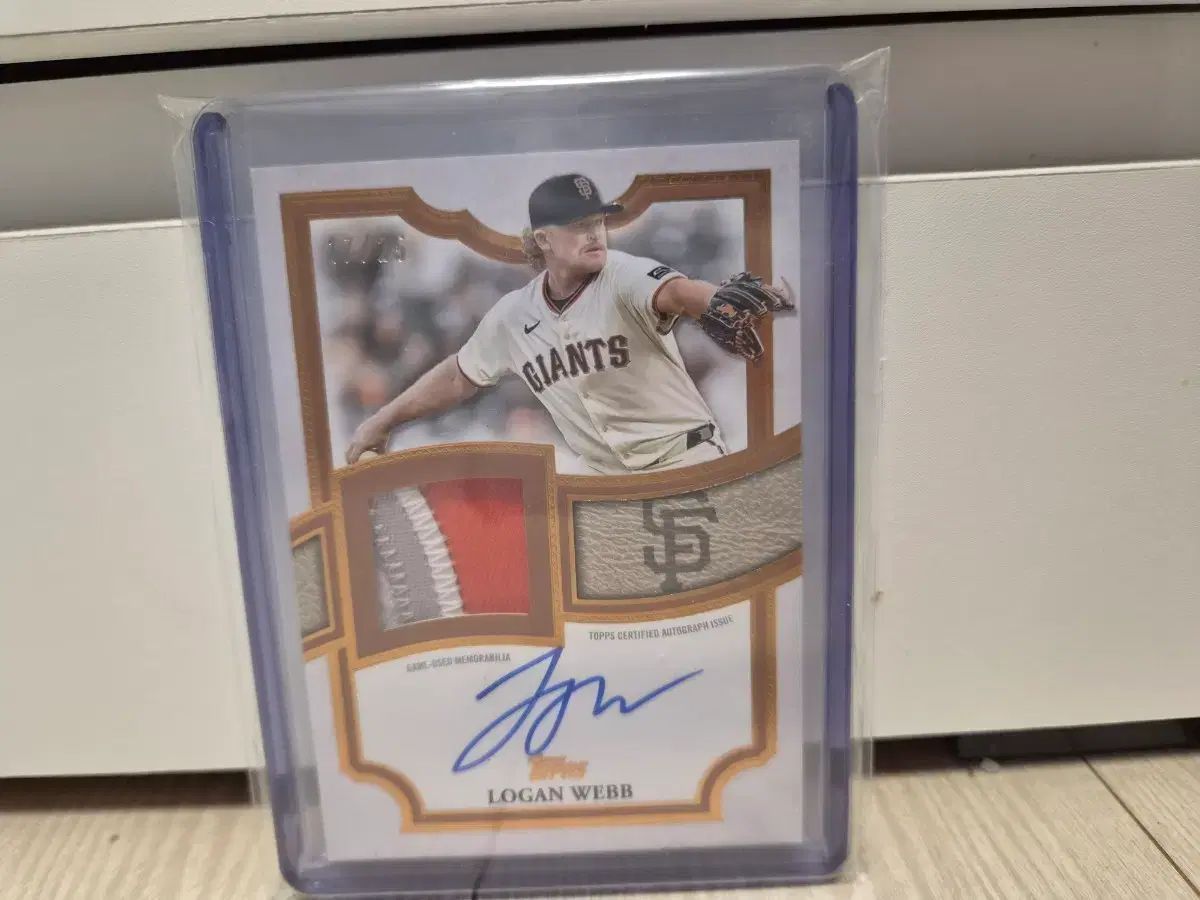 Topps ローガン ウェブ パッチ オート カード 17 / 25