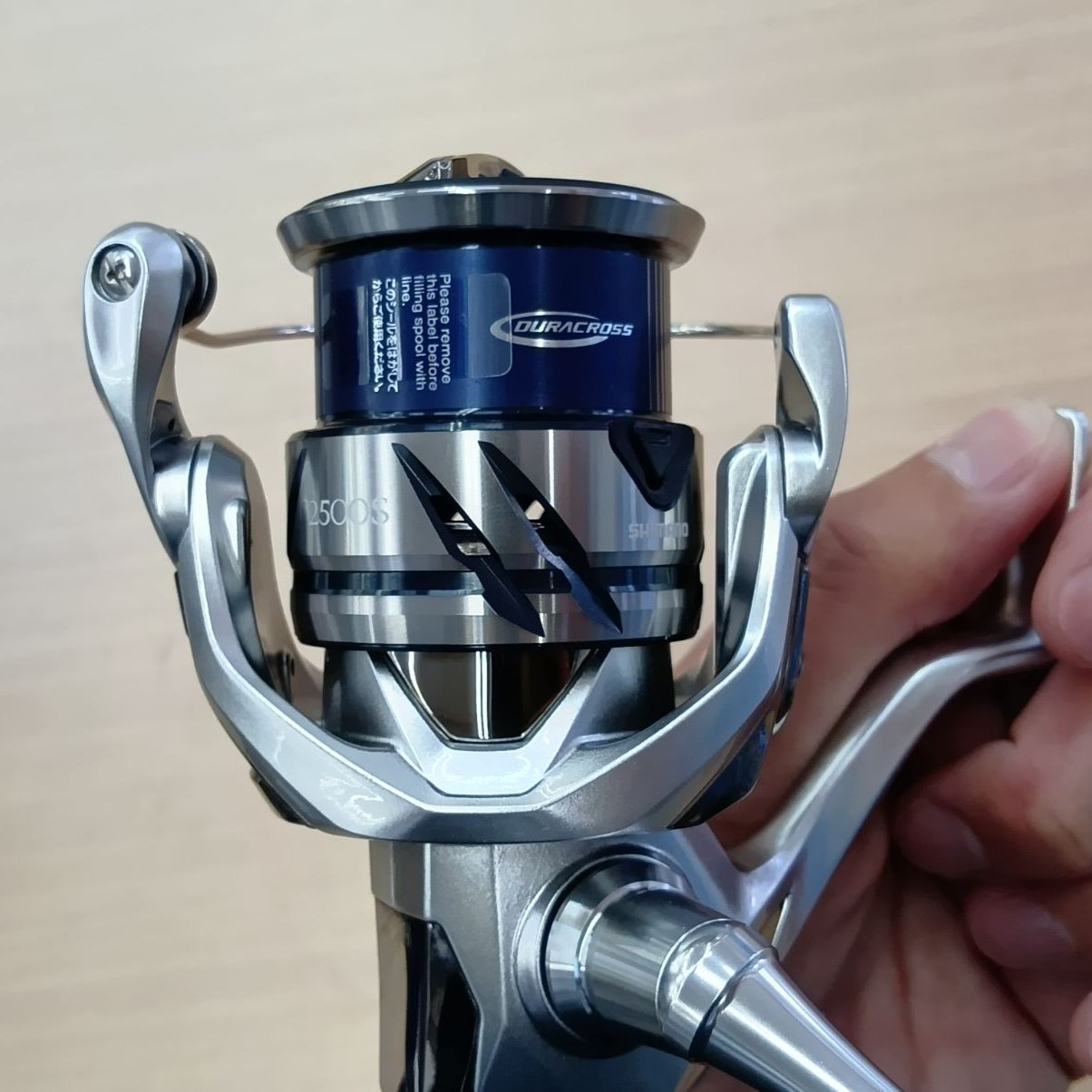 相模原橋本店 併売】新品 シマノ 23ストラディック 2500S ラインセット