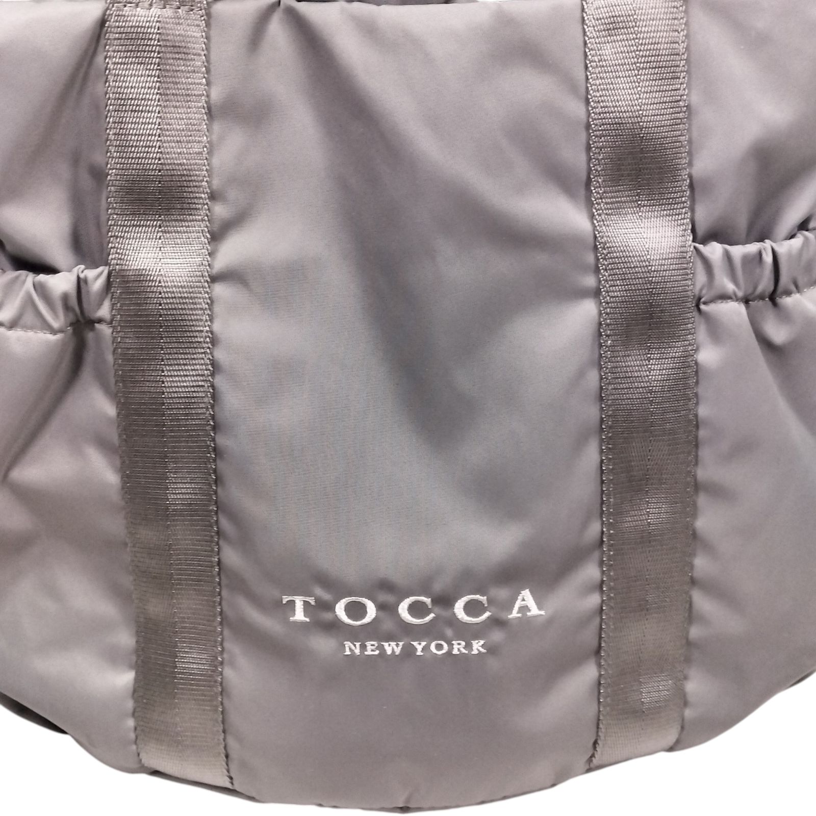 美品】TOCCA NEW YORK SANA SIDEPOCKET TOTE グレージュ グレー 2way 