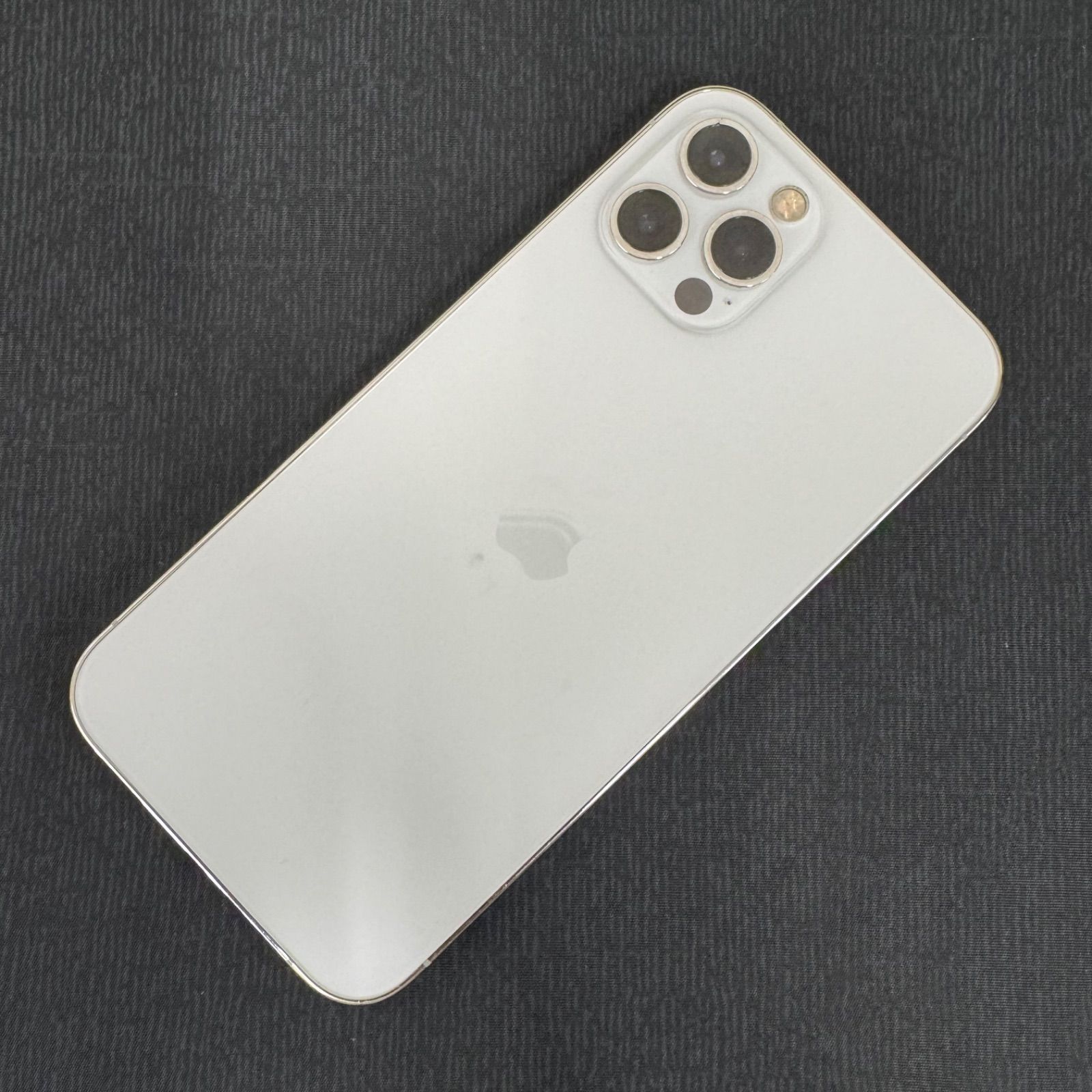 SIMロック解除済 iPhone 12 Pro 128GB シルバー MGM63J/A - メルカリ