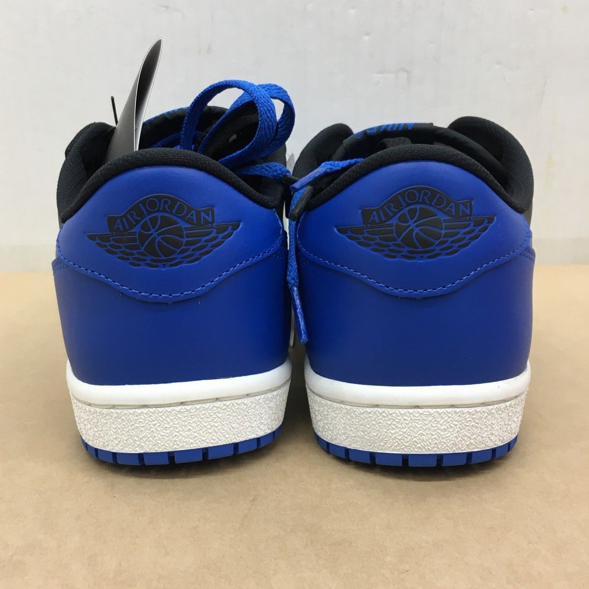 未使用 NIKE AIR JORDAN 1 LOW 