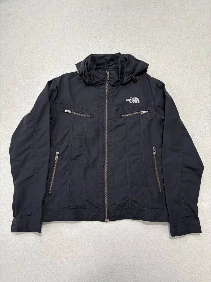 アジアンデザイン 花瓶 松の木と鳥 美術品・アンティーク・コレクション アジアンデザイン 花瓶 松の木と鳥