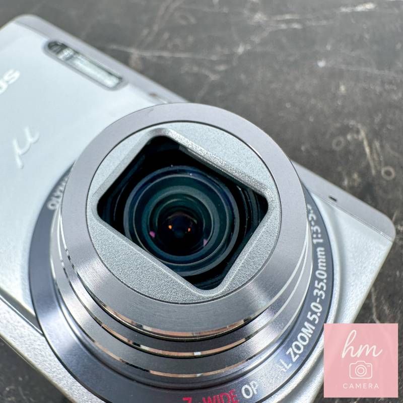超美品】OLYMPUS μ-7050 シルバー 1400万画素 光学7倍ズーム 広角28mm