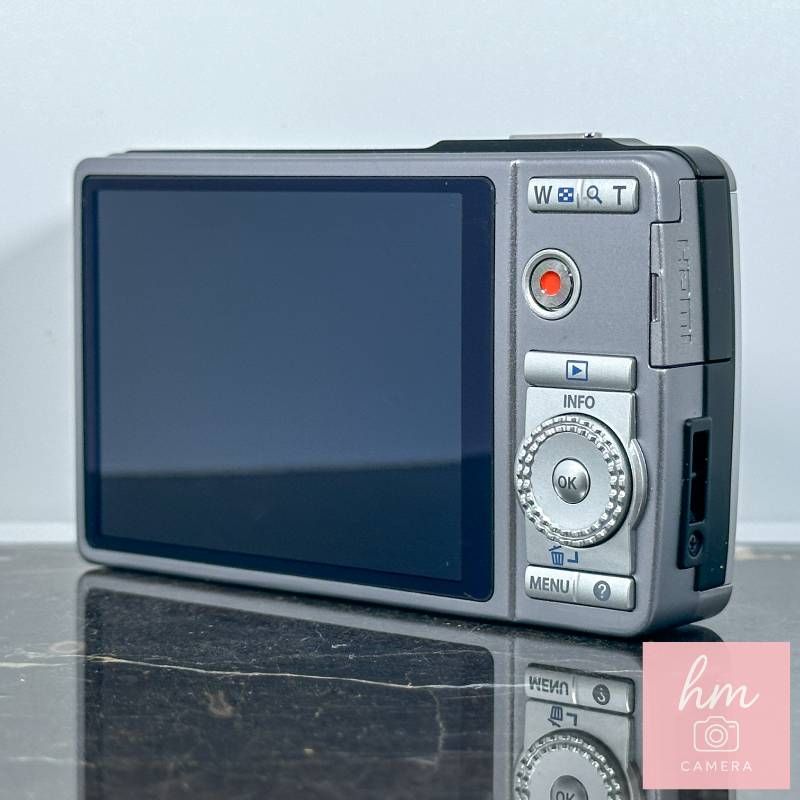 超美品】OLYMPUS μ-7050 シルバー 1400万画素 光学7倍ズーム 広角28mm