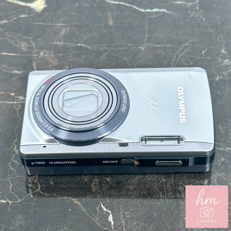 超美品】OLYMPUS μ-7050 シルバー 1400万画素 光学7倍ズーム 広角28mm