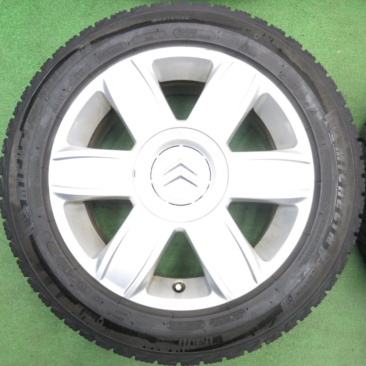 バリ溝！8.5分☆シトロエン C4 純正 205/55R16 スタッドレス
