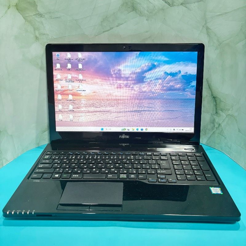大容量SSD512GB＆メモリ8GB☆爆速6世代Core i7✨動作良好✨富士通