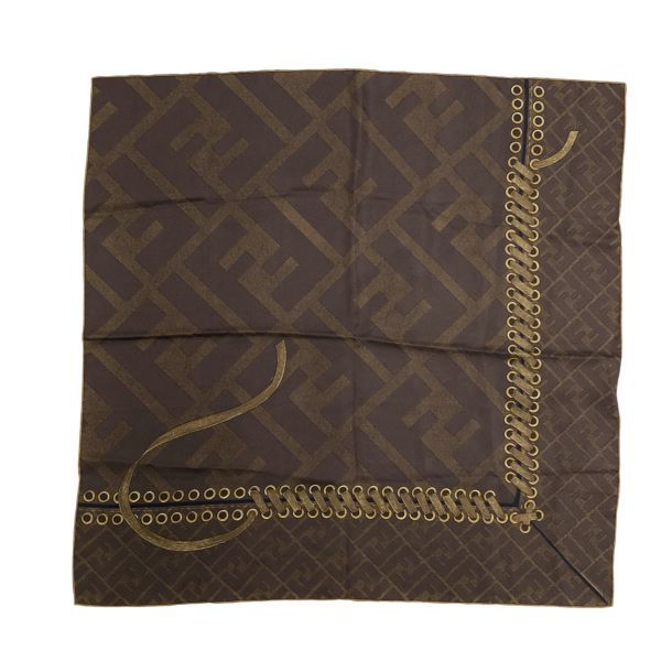 ○ フェンディ FENDI スカーフ バンダナ 大判ハンカチ カレ ズッカ柄