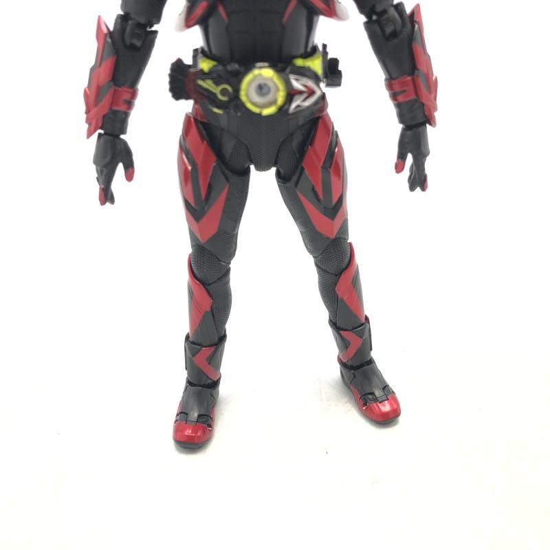 中古】開封)S.H.Figuarts 仮面ライダーゼロワン ヘルライジング