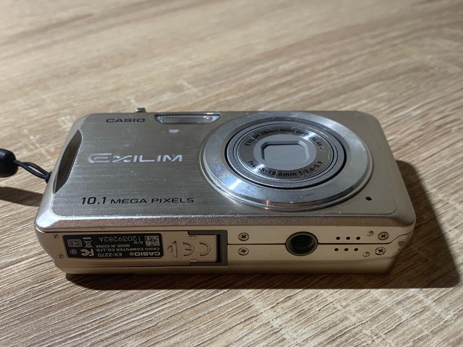 0230 Casio EXILIM EX-Z270 シルバー デジカメ ジャンク品 ネ - メルカリ