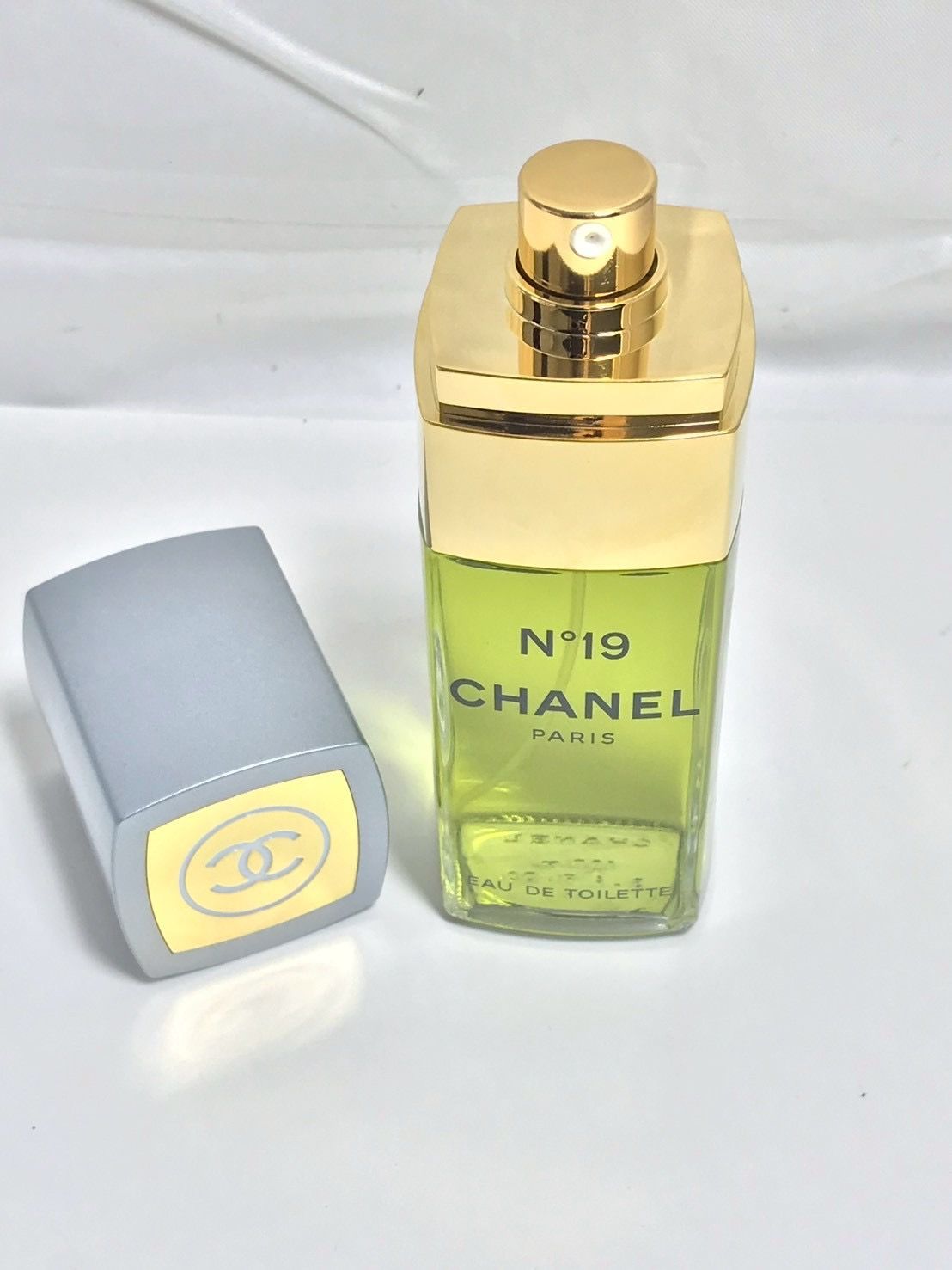 シャネル CHANEL N°19 Eau de Toilette perfume box 美品 S N04273 M