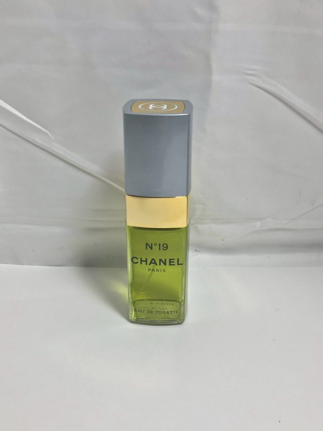シャネル CHANEL N°19 Eau de Toilette perfume box 美品 S N04273 M