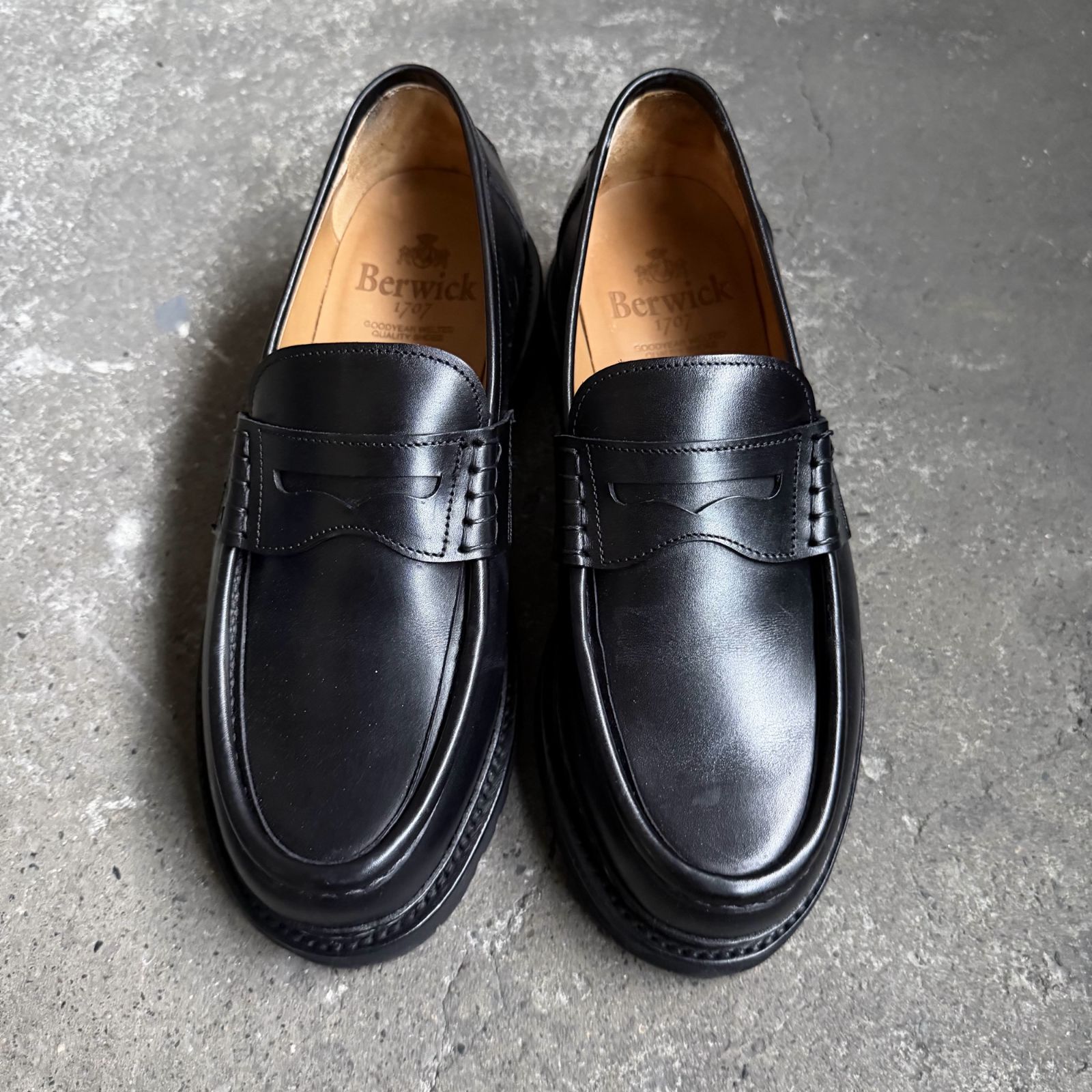 Berwick 5293 レザーローファー BOX CALF ブラック UK6.5 バーウィック