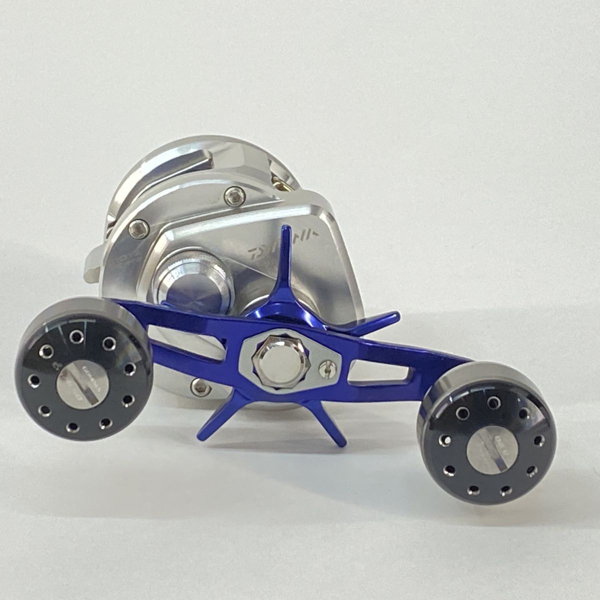 DAIWA ダイワ RYOGA リョウガ ベイジギング C1012PE-HW 右ハンドル
