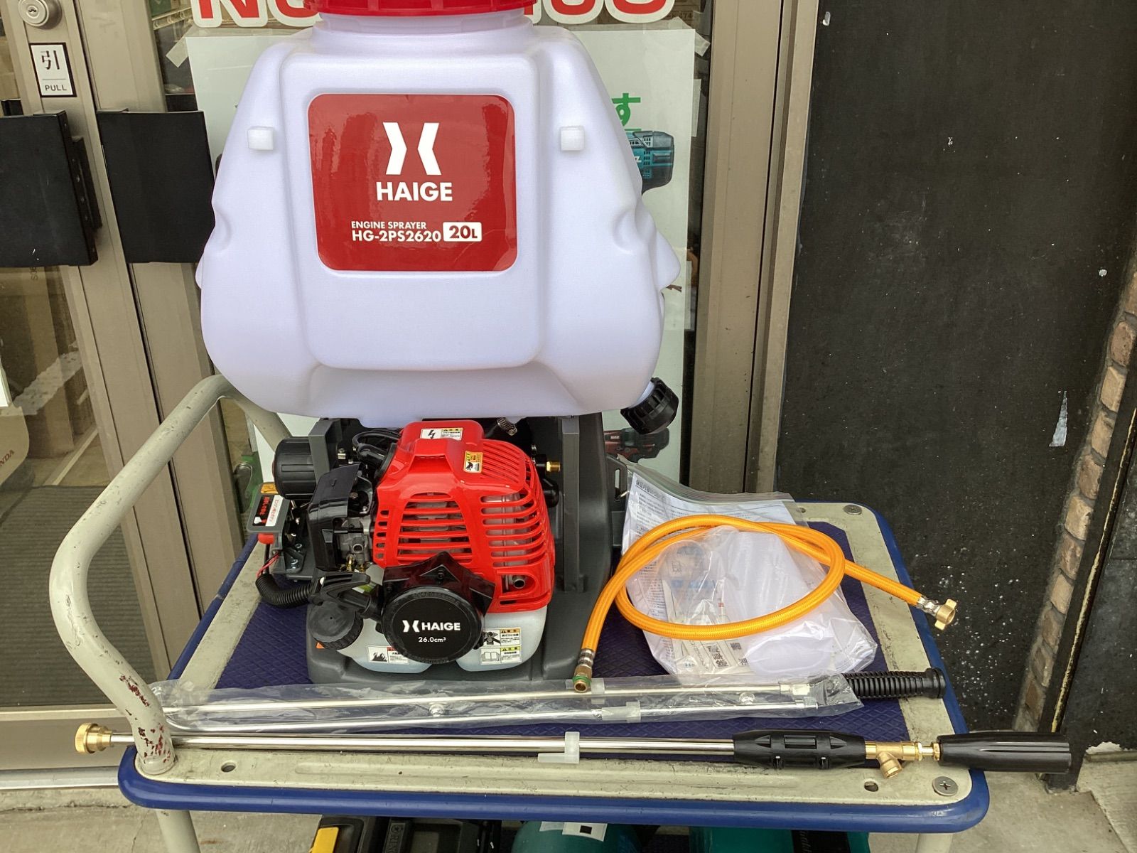 【美品】HAIGE(ハイガー) エンジン噴霧器 背負い式 2スト 20Lタンク HG-2PS2620 / ITDZ7M48U190