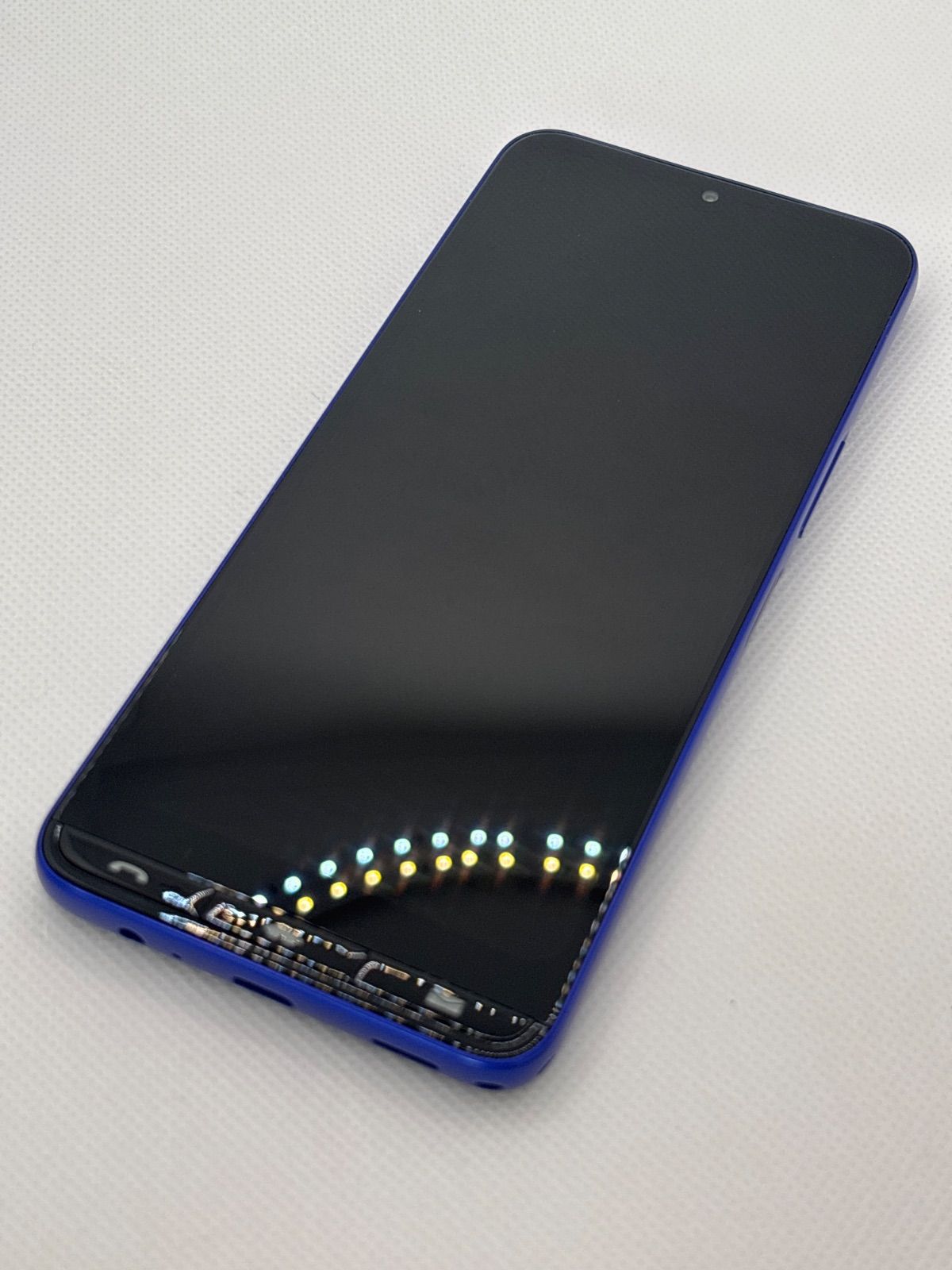 au BASIO active3 KYG04 ブルー SIMフリー 未使用に近い - メルカリ