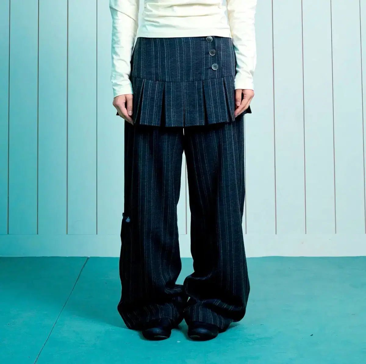 ザコールデストモーメント TCM skirt layered button pants