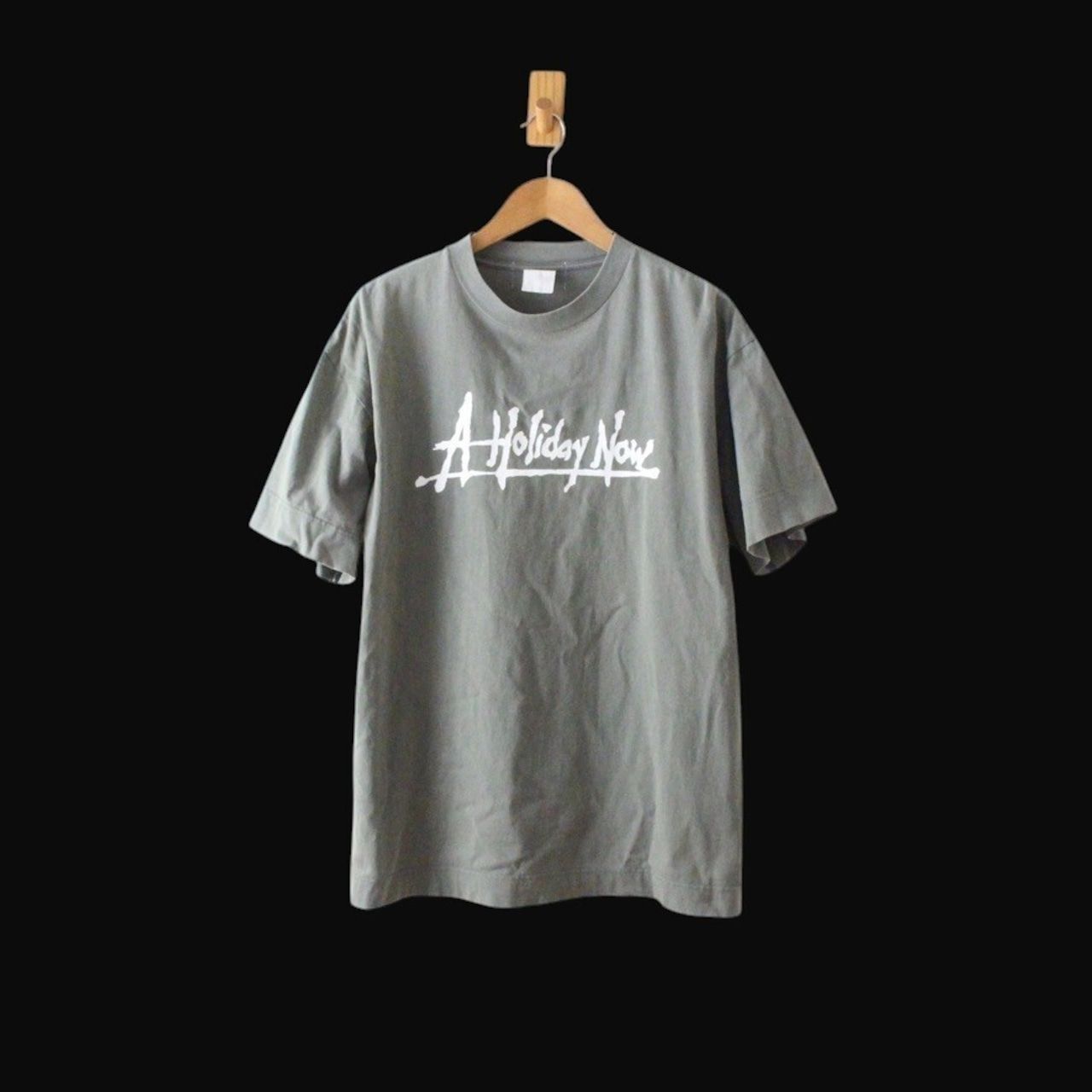 GENERAL RESEARCH ジェネラルリサーチ 00s Tシャツ A Holiday Now 地獄 