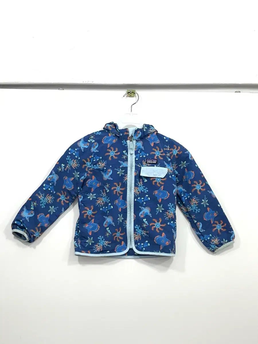 (キッズ 5T) パタゴニア キッズ ツリーブルス フーディー ウィンドブレーカー アウター 0504-0