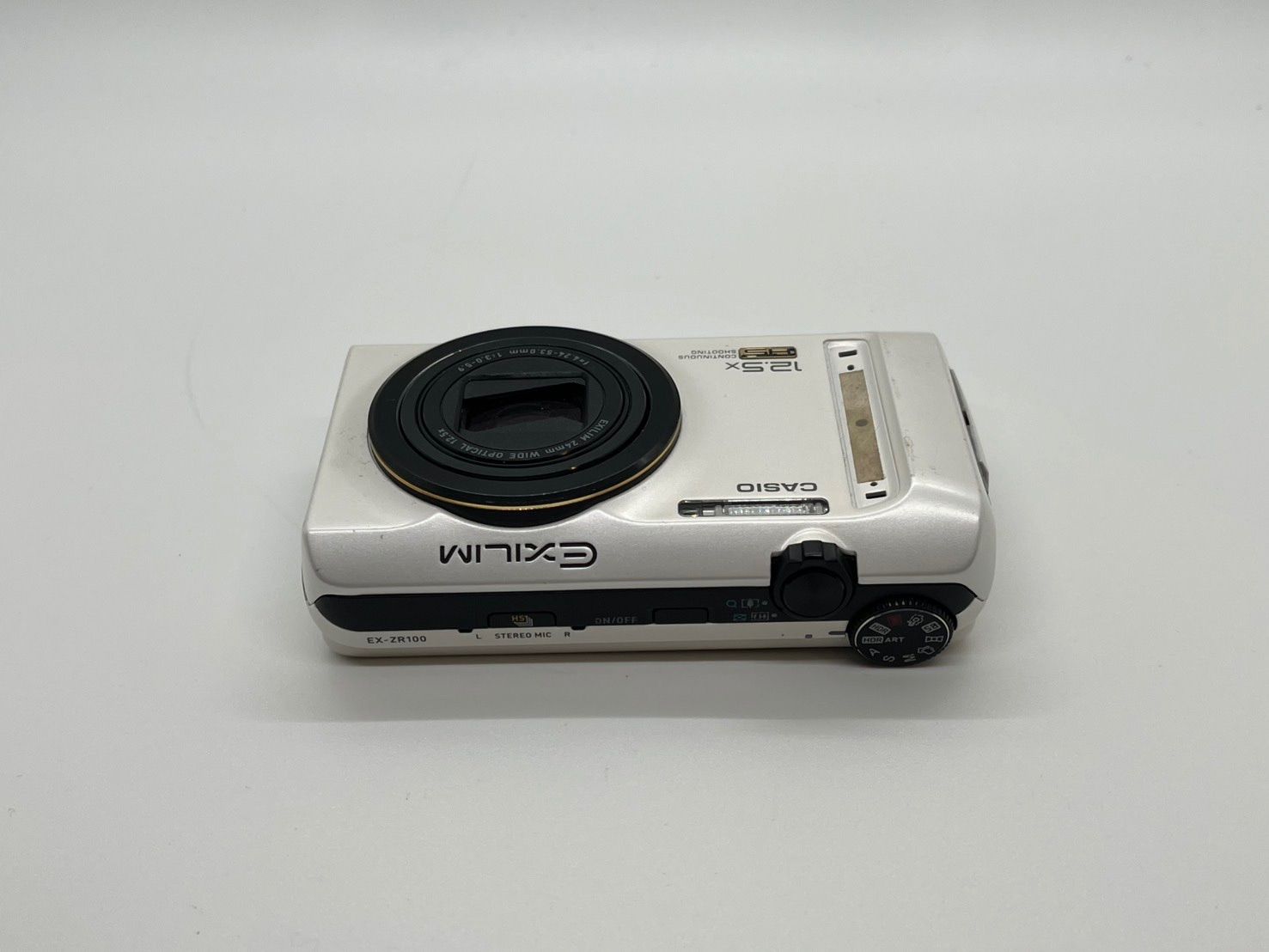 0457 Casio EXILIM EX-ZR100 ホワイト デジカメ やや訳アリ 【ネ 