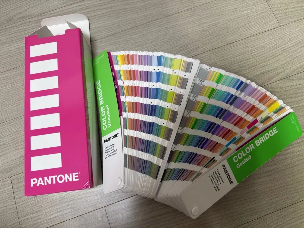 パントン COLORチップ