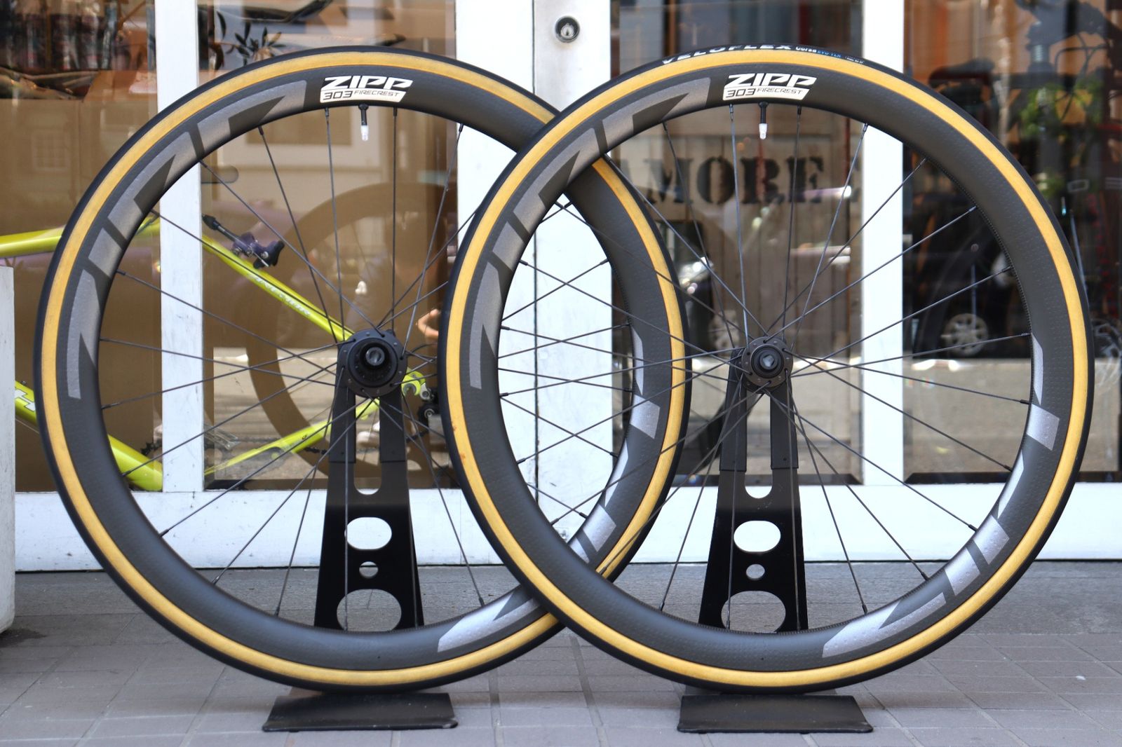 Zipp 303 Firecrest チューブレス　ディスクホイール ジップ ZIPP ファイアクレスト ディスク 303 FIRECREST DISC カーボン