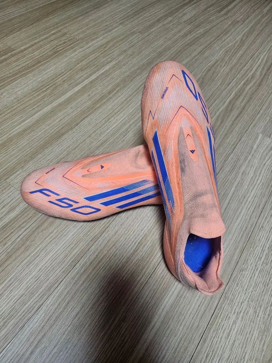アディダスF50 オレンジ