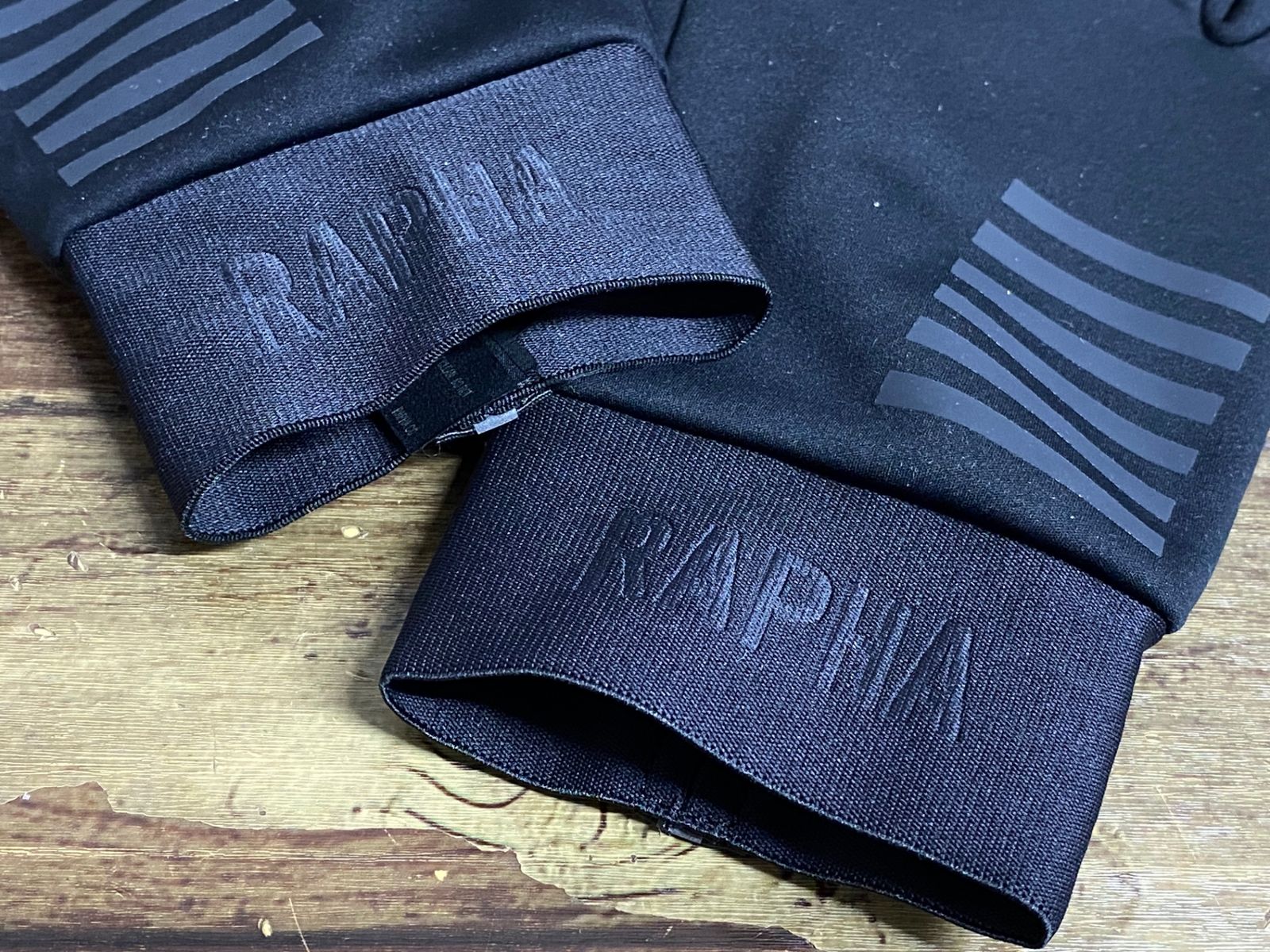 KD334 ラファ Rapha PRO TEAM WINTER GLOVES 長指 グローブ 黒 S 裏