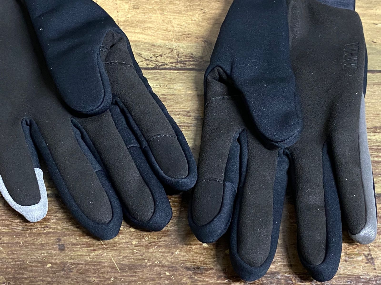 KD334 ラファ Rapha PRO TEAM WINTER GLOVES 長指 グローブ 黒 S 裏