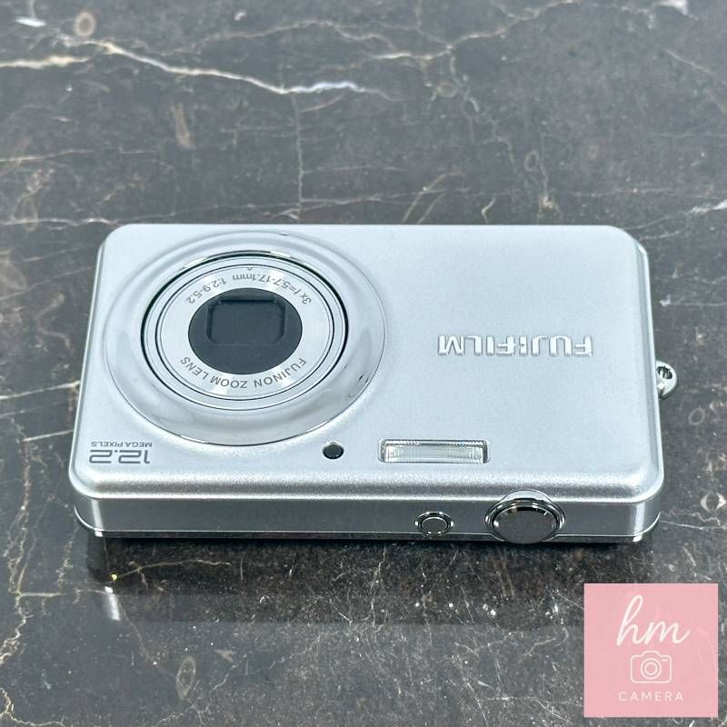【美品】 フジフイルム　FUJIFILM FINEPIX J30 シルバー FUJIFILM デジタルカメラ FinePix J30