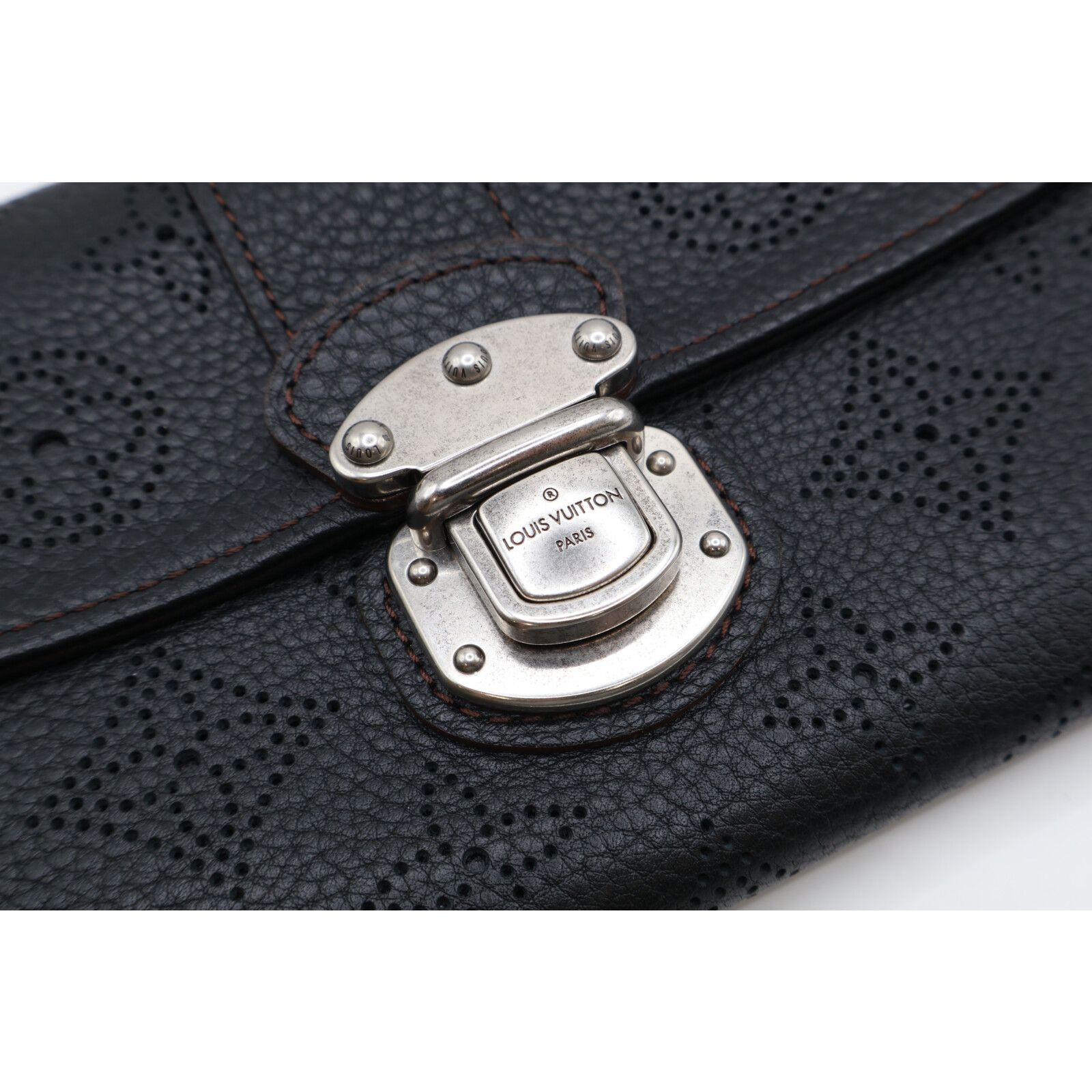 ルイヴィトン マヒナ ポルトフォイユ イリス 長財布 ブラック M58163 黒 LOUIS VUITTON（ルイ・ヴィトン） ルイ ヴィトン マヒナ